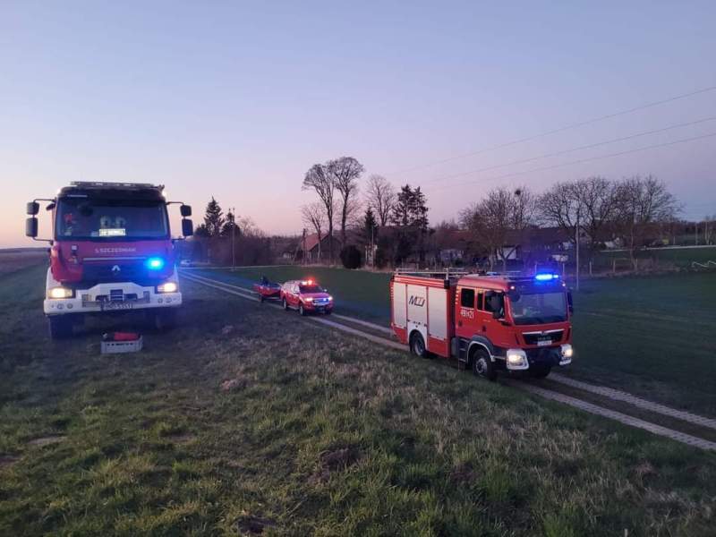 Drewnica. Zwłoki mężczyzny na brzegu rzeki. Ciało znalazł wędkarz