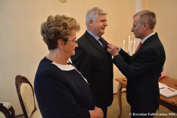 Nowy Dwór Gd. Halina i Kazimierz Bielińscy świętowali Złote Gody 5.10 3 696x464
