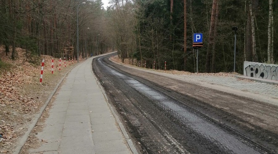 Sztutowo. 2 km odcinek drogi na plażę przechodzi remont.6