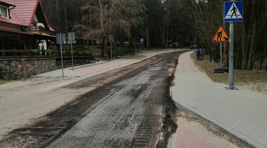 Sztutowo. 2 km odcinek drogi na plażę przechodzi remont.7