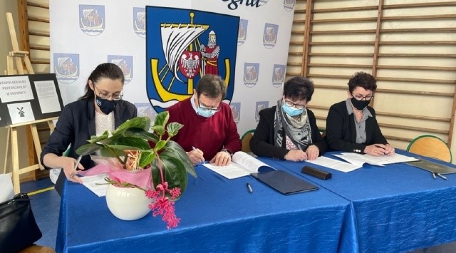 drewnica hala sportowa budowa  (2)