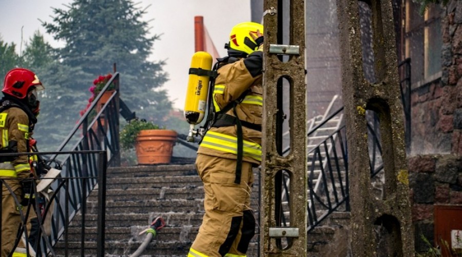 pożar kościoła kępki11