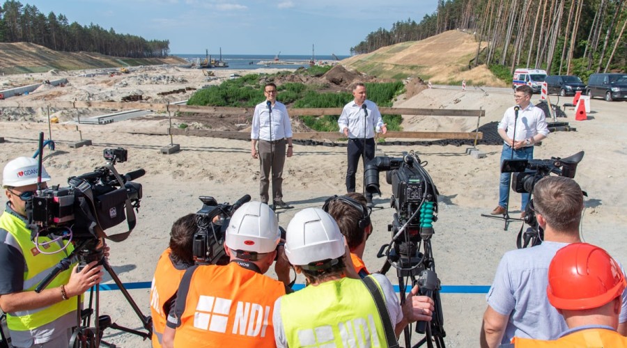 209704363_165575612279504_683126141172525232_n