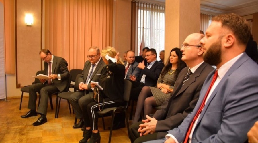 5be449d727db0_o_large