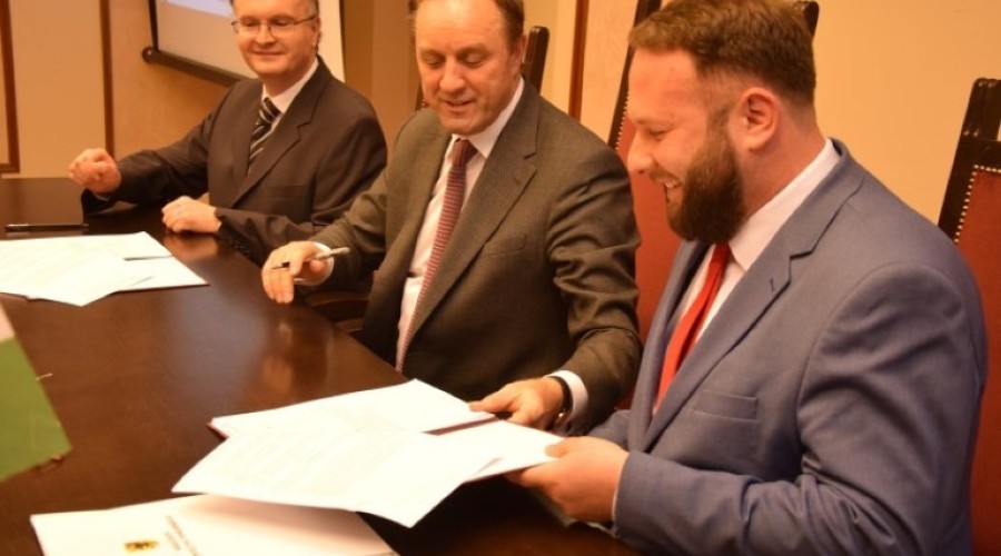 5be44a15dbfae_o_large