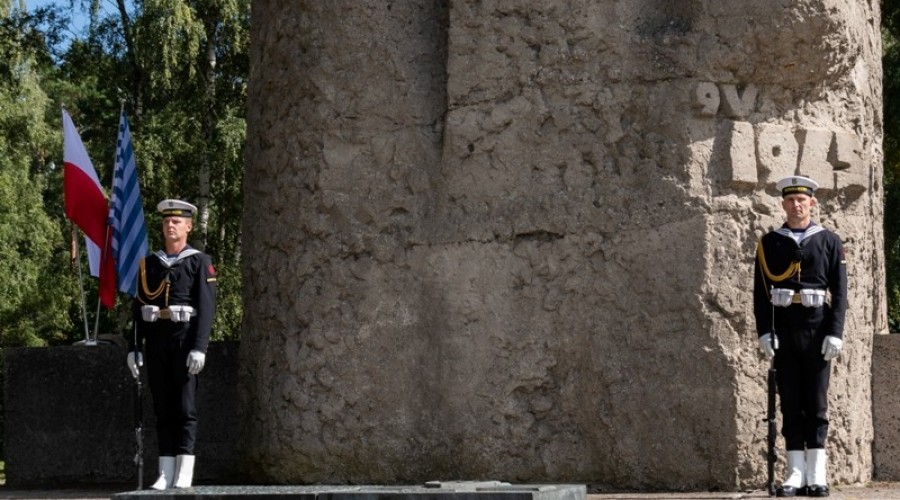 82 rocznica pierwszego transportu 01