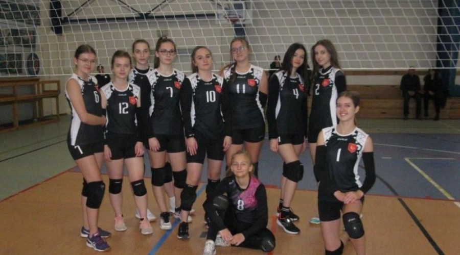 Wznowione rozgrywki Miejskiej Ligi Piłki Siatkowej Kobiet 202122010101