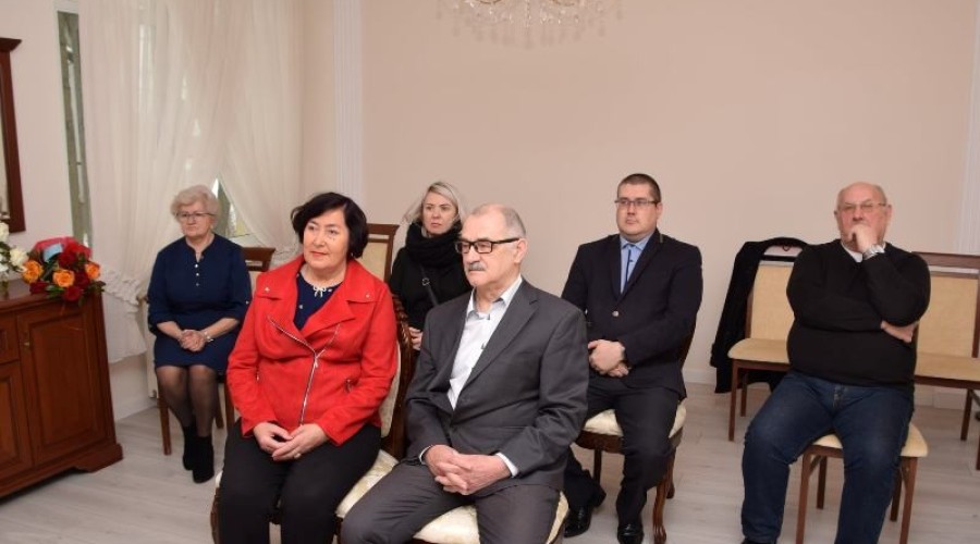 Państwo Wanda i Ryszard Miszewscy świętują Złote Gody5