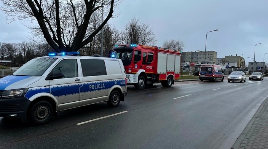 nowy dwór gd wypadek trzech aut (6)