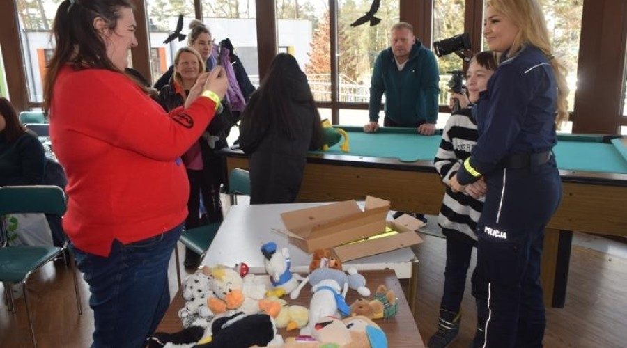 policjanci dla uchodźców28