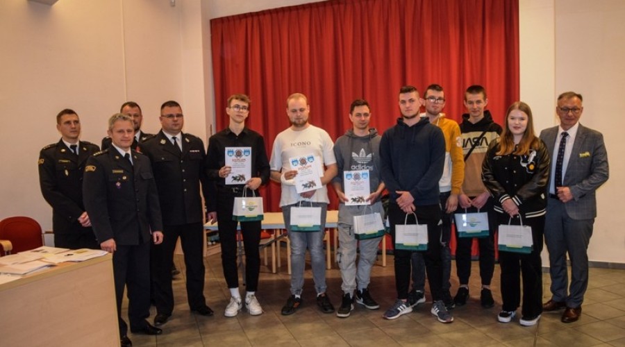 mlodziez zapobiega pozarom12