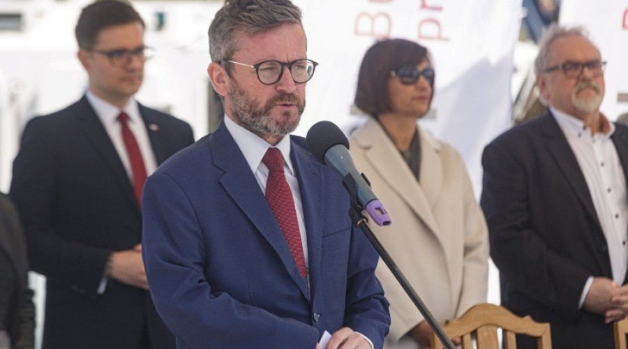 Umowa na Tor Wodny podpisana!04