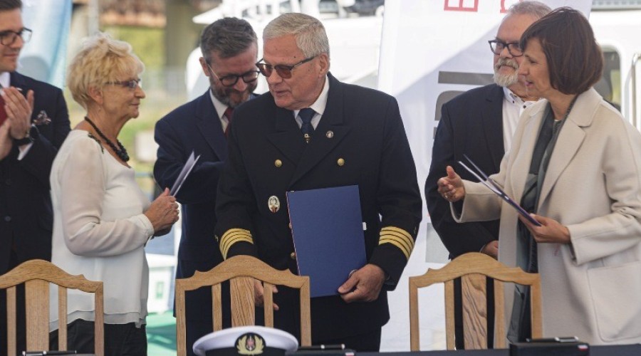 Umowa na Tor Wodny podpisana!12