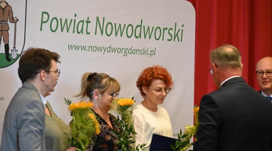 nagrody starosty nowodworskiego 202023