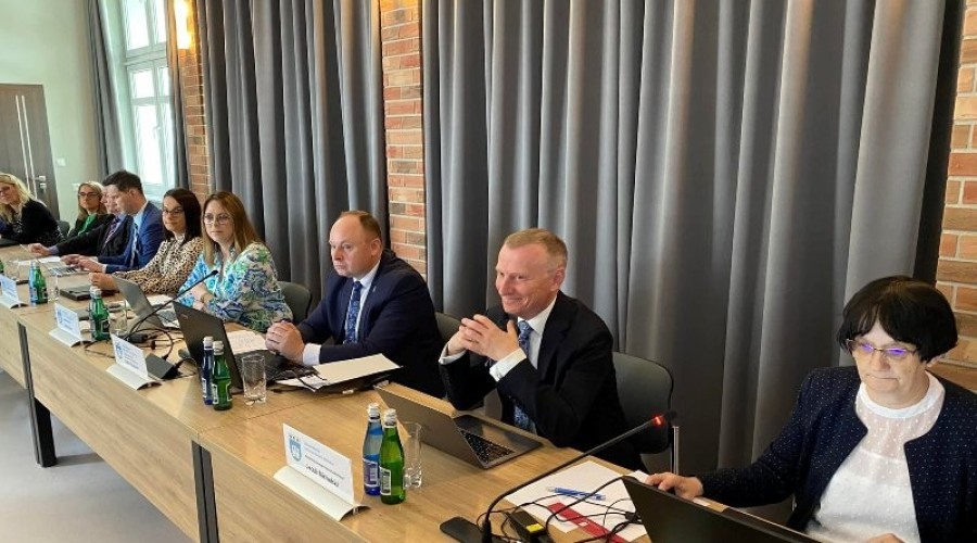 Burmistrz Michalski z absolutorium3