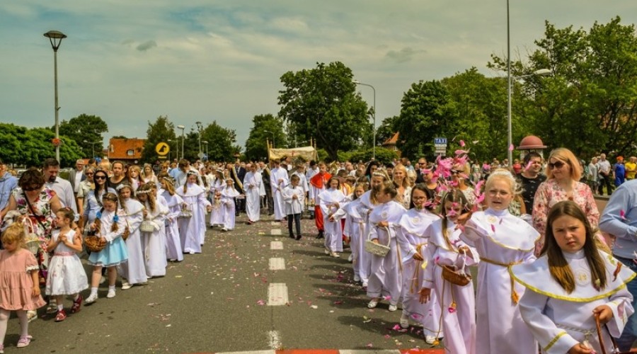 procesja Bożego Ciała w Nowym Dworze Gdańskim (33)