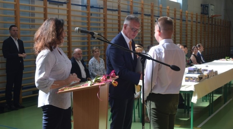 liceum nowy dwór gd zakonczenie roku szkolnego068