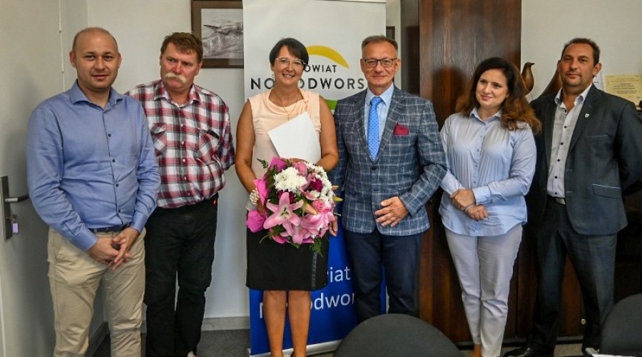 powiat nowodworski  powierzenie stanowisk dyrektorów4