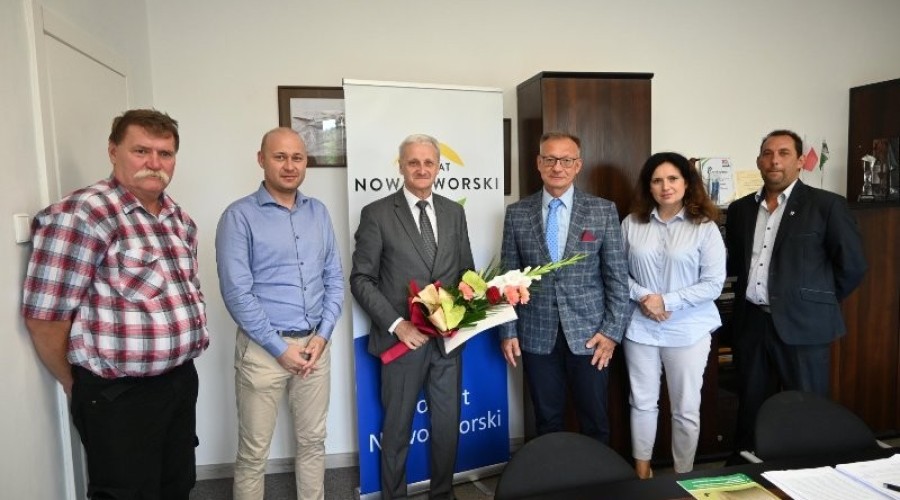 powiat nowodworski  powierzenie stanowisk dyrektorów5