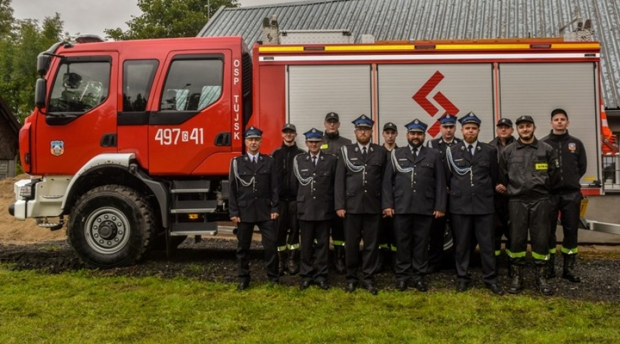 nowy wóz OSP Tujsk (3)