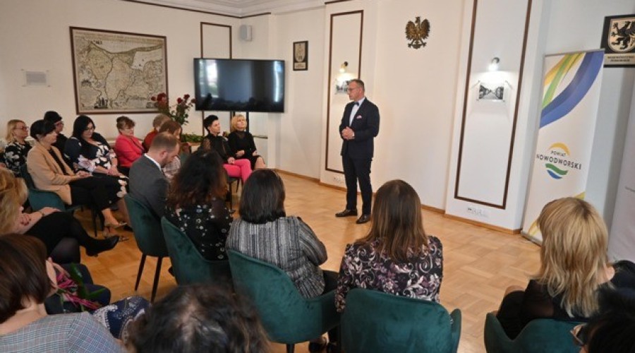 Nowy Dwór Gdański. Nagrody dla nauczycieli14