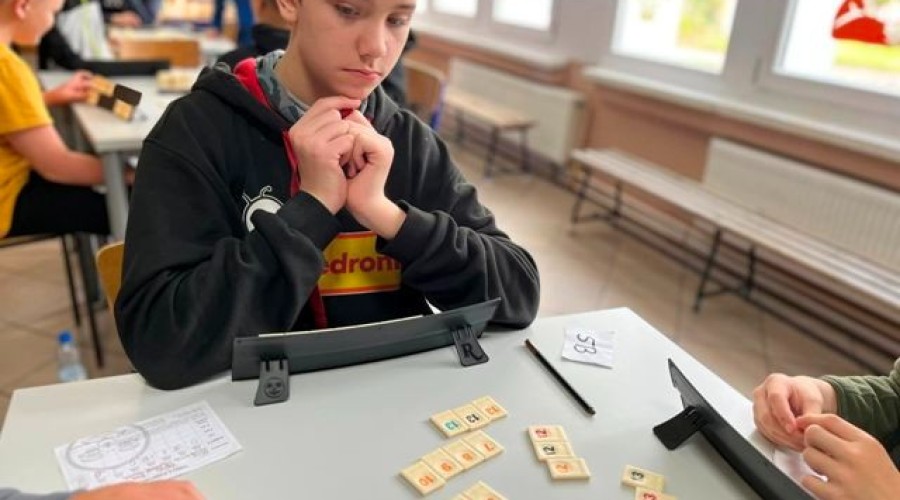 Oliwier Demidiuk zwycięzcą III turnieju Rummikub w Mikoszewie21