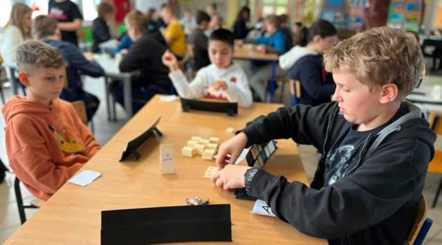 Oliwier Demidiuk zwycięzcą III turnieju Rummikub w Mikoszewie23