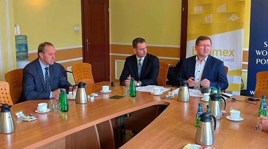 Umowa na modernizację Drogi Wojewódzkiej 501 podpisana07