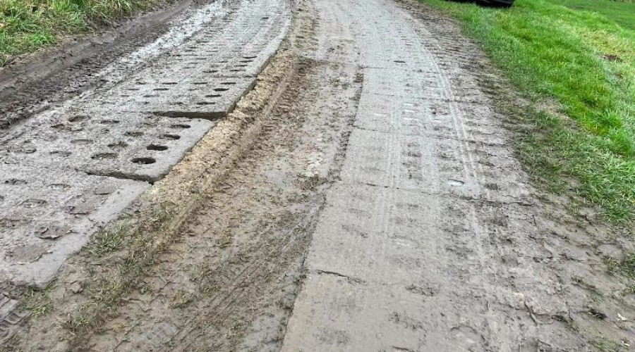 stobiec chełmek zniszczona droga06