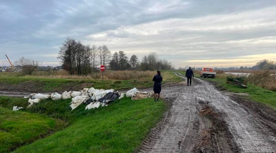 stobiec chełmek zniszczona droga11
