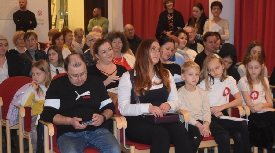 nowy dwor gd 11 listopada03