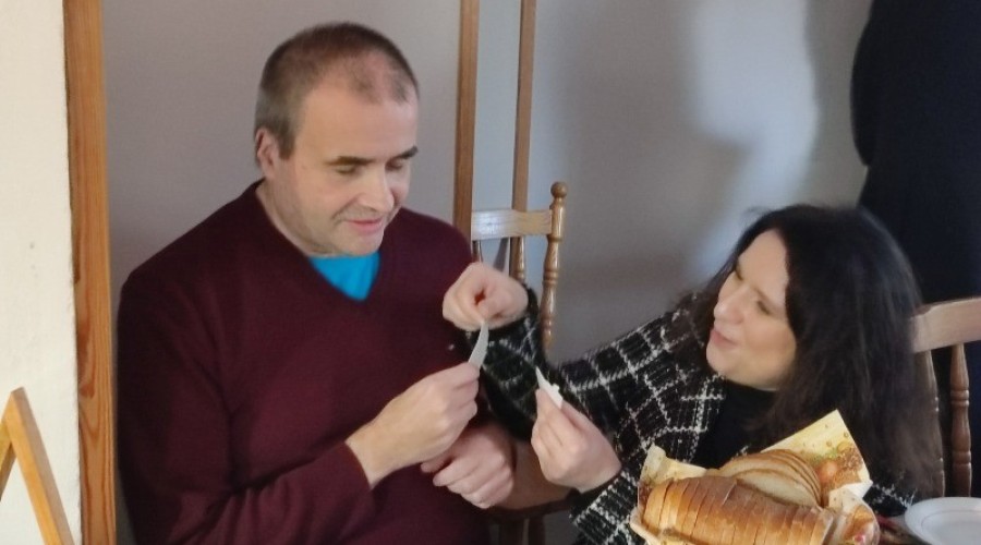 Wigilijne spotkanie uczestników Warsztatów Terapii Zajęciowej.  (9)