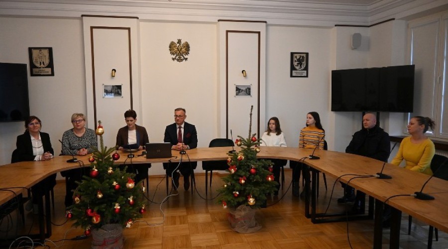 „HIV nie wybiera - Ty możesz” 04