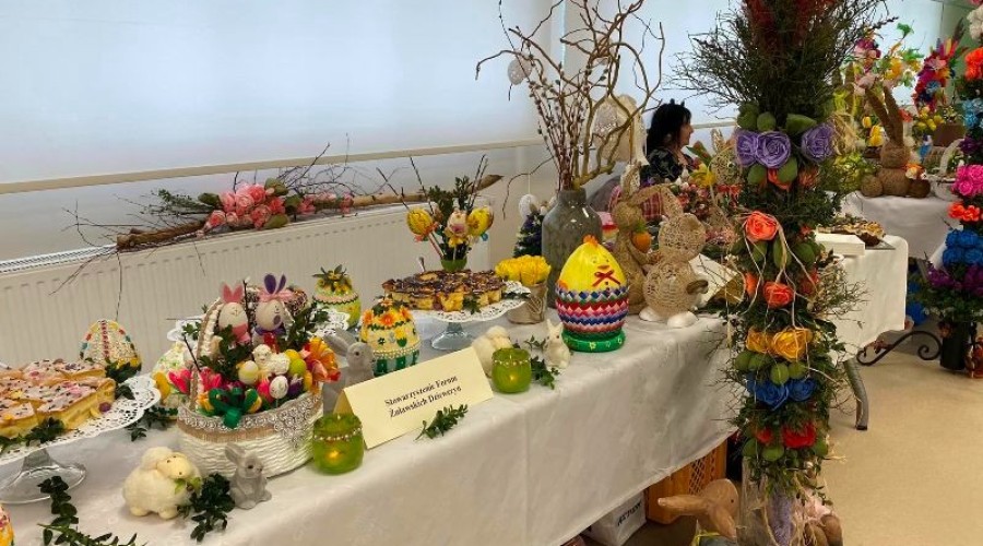 stare pole stol wielkanocny01