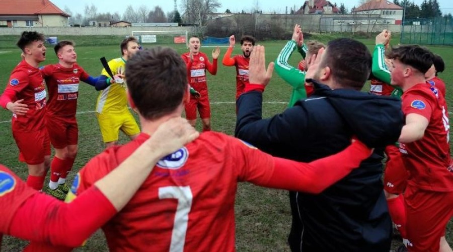 lks zulawy wygrały z chojnicami (2)