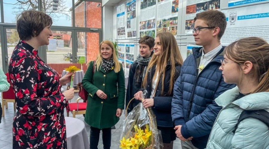 akcja żonkil liceum nowy dwór gd07