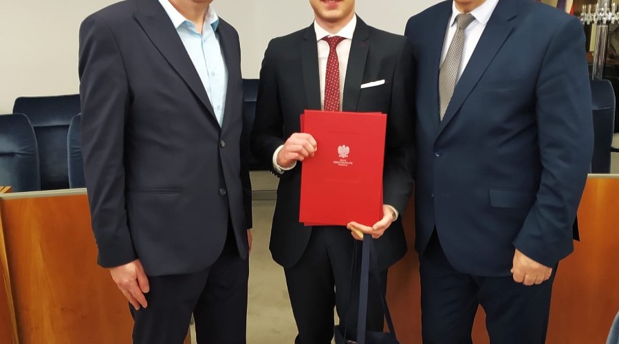 341392387_592771319451803_1293220958353492881_n