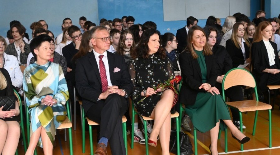 zakonczenie roku szkolnego maturzysci lo ndg21