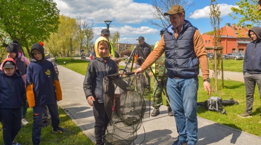 Zawody wędkarskie dla dzieci młodzieży (135)