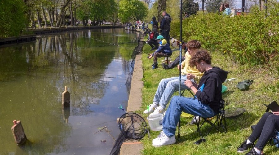 Zawody wędkarskie dla dzieci młodzieży (169)