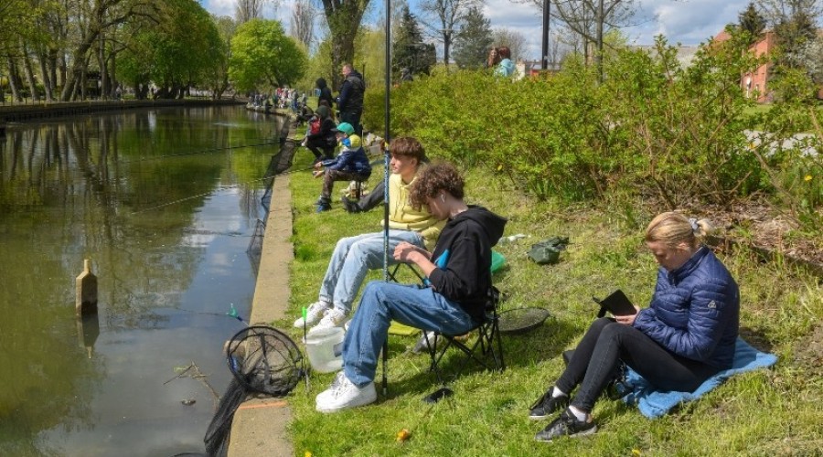 Zawody wędkarskie dla dzieci młodzieży (170)