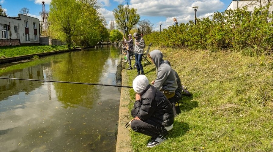 Zawody wędkarskie dla dzieci młodzieży (177)