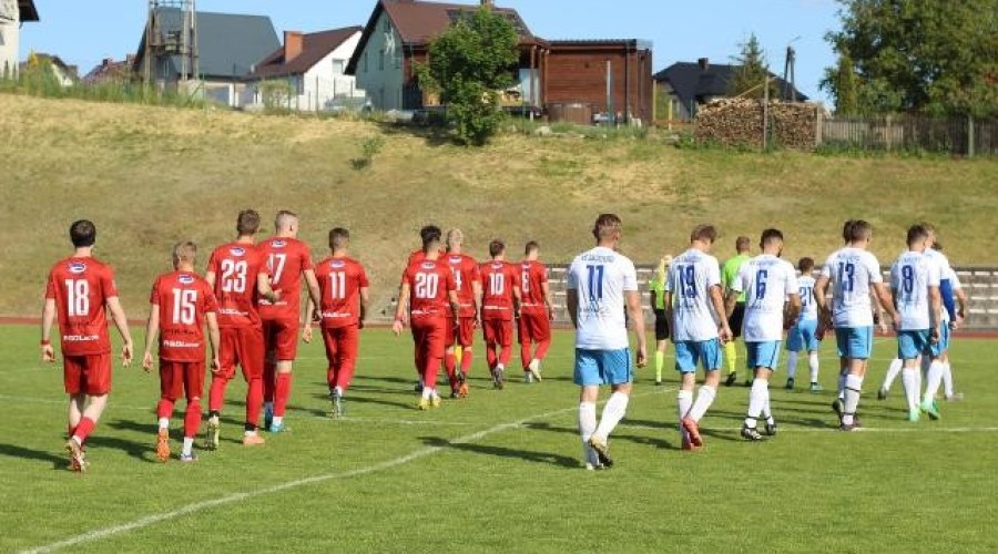 Niestety przegrywamy spotkanie z drużyną KS Skorzewo.05