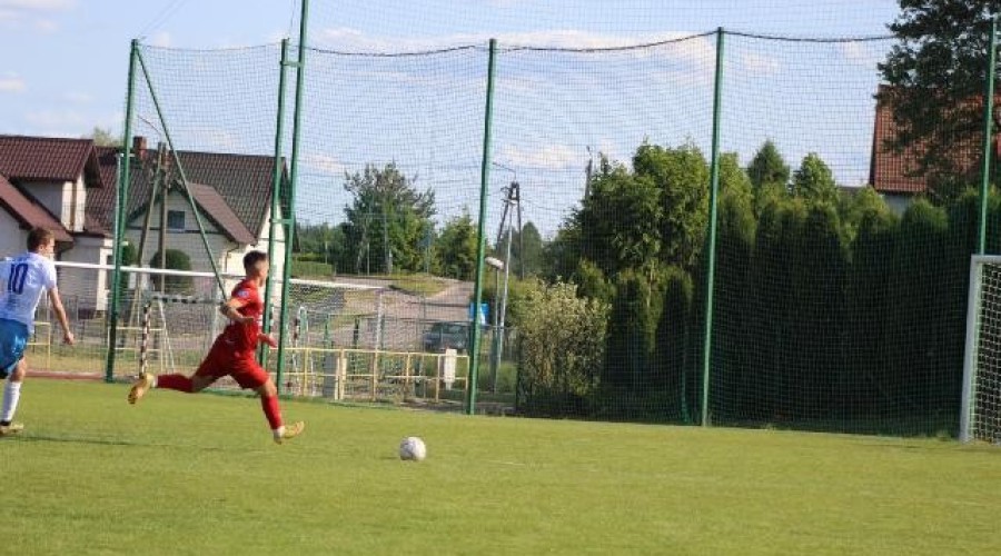 Niestety przegrywamy spotkanie z drużyną KS Skorzewo.10