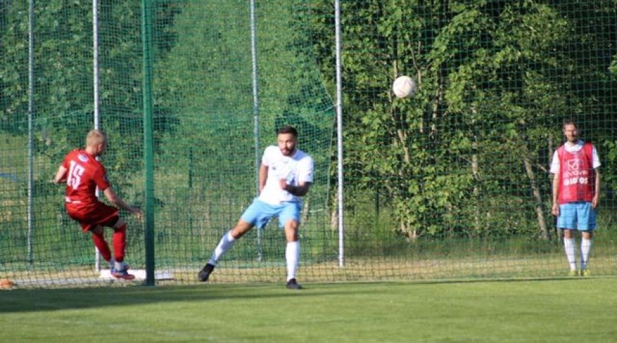 Niestety przegrywamy spotkanie z drużyną KS Skorzewo.46