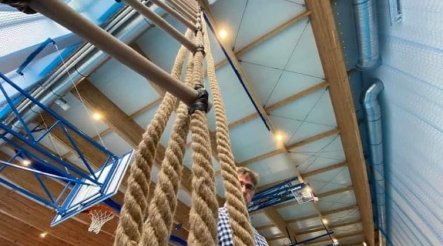 hala sportowa w drewnicy (13)