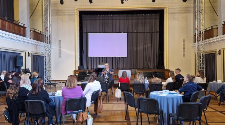 Profilaktyka przy stolikach USB 3.0 czyli Usłysz, Spójrz, Bądź (10)