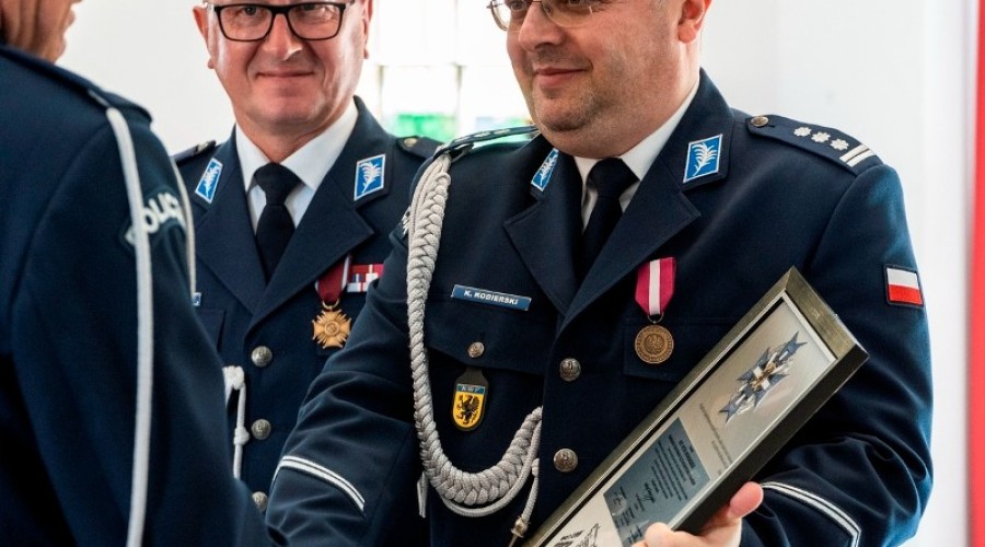 Obchody Święta Policji70