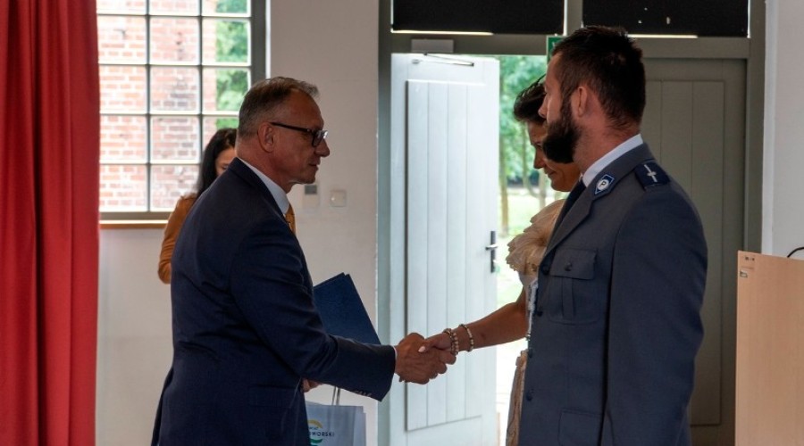 Obchody Święta Policji80