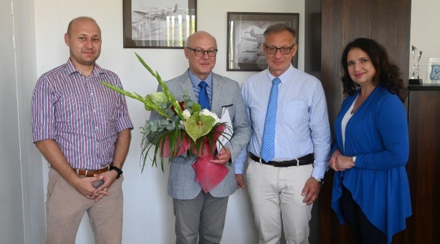 nowy dyrektor liceum (2)